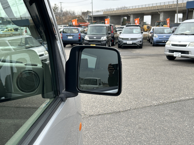 �y�x�����z���i�X�z���Ԃ������������܂��āA���ɗL�������܂��B�݌Ɏԗ��ɂȂ�܂��̂ŁA���񂲓s���̋X�������ɁA���ɗ��ĉ������B���X�\��������ƁA���ē����X���[�Y�ł��B