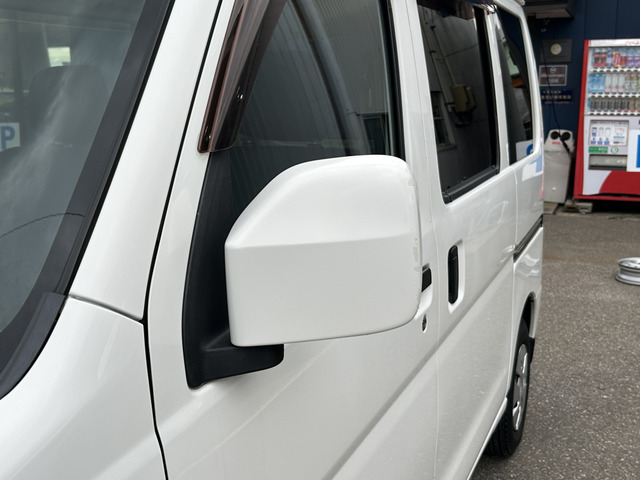 �y�x�����z���i�X�z���Ԃ������������܂��āA���ɗL�������܂��B�݌Ɏԗ��ɂȂ�܂��̂ŁA���񂲓s���̋X�������ɁA���ɗ��ĉ������B���X�\��������ƁA���ē����X���[�Y�ł��B