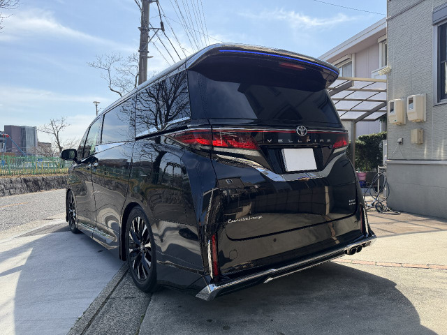 ヴェルファイアハイブリッド 2.5 エグゼクティブ ラウンジ E-Four 4WD