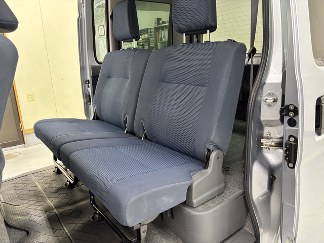 �y�K���X����̕i���z ���Ђ̓W���ԗ��ɂ�AIS�Ӓ菑�ƃI�[�g�I�[�N�V�������̍���\��ςݍ���ł��܂��B�v���C�X�{�[�h�̋��z�͏��o��݂̂��x�������z�B�i�������i���S���͈ꌩ�ɔ@�����B��ڗđR�ł��B