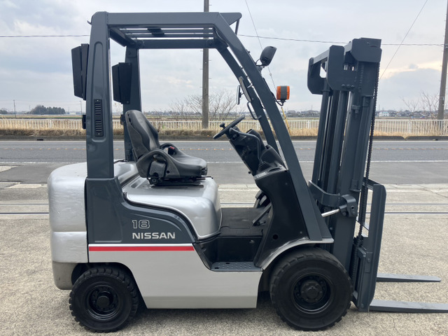 日産フォークリフト