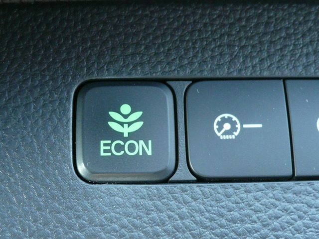 �ԑS�̂̓���(�G���W���E�G�A�R����)��R��D��Ɏ������䂷��ECON���[�h?���󒲂𕷂����������́A�I�t�ɂ��Ă��������B