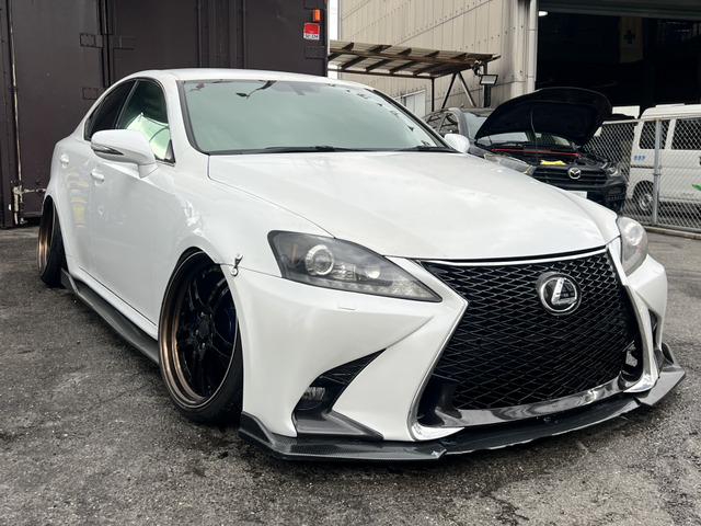 �C�ɂȂ�V�[�g�̃V�~�Ȃǂ������܂����炲�[�ԑO���Y��ɃN���[�j���O���Ă��[�Ԃ����Ă��������܂��B