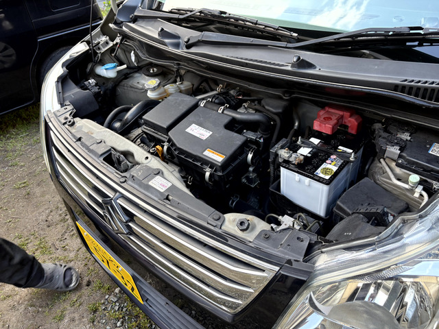 �G���W���͖����ތ����A�Ԍ������Ɠ����̐������s���܂�