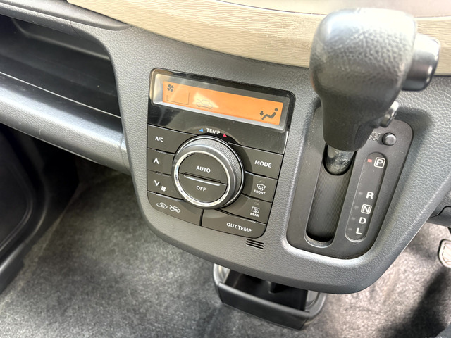 �I�[�g�G�A�R��