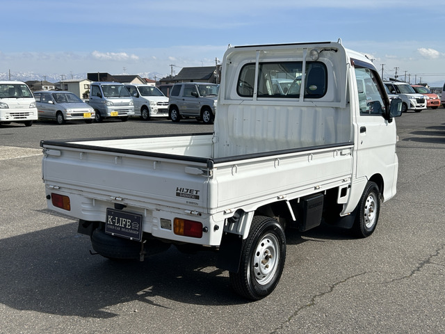 �y�x�����z���i�X�z���Ԃ������������܂��āA���ɗL�������܂��B�݌Ɏԗ��ɂȂ�܂��̂ŁA���񂲓s���̋X�������ɁA���ɗ��ĉ������B���X�\��������ƁA���ē����X���[�Y�ł��B