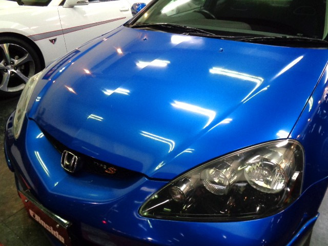 �ۊǏ󋵂��悭����̂���r�r�b�h�u���[�p�[���J���[�̃{�f�B&�������̍����N���A�w�b�h���C�g�ł��C������F�o���p�[���p��t���̌y���Ȃ��̂��Y��ɕ�C���ꑖ�s�Ɏx��̂Ȃ����̂ł�