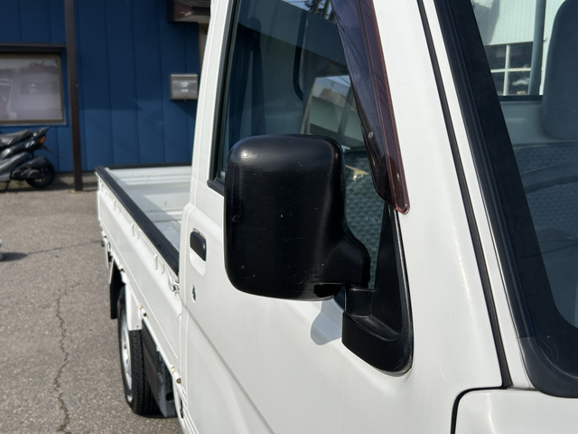 �y�x�����z���i�X�z���Ԃ������������܂��āA���ɗL�������܂��B�݌Ɏԗ��ɂȂ�܂��̂ŁA���񂲓s���̋X�������ɁA���ɗ��ĉ������B���X�\��������ƁA���ē����X���[�Y�ł��B