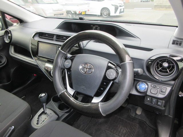 アクア1.5 S スタイルブラック