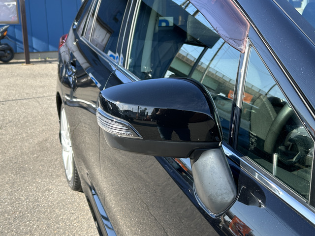 �y�x�����z���i�X�z���Ԃ������������܂��āA���ɗL�������܂��B�݌Ɏԗ��ɂȂ�܂��̂ŁA���񂲓s���̋X�������ɁA���ɗ��ĉ������B���X�\��������ƁA���ē����X���[�Y�ł��B