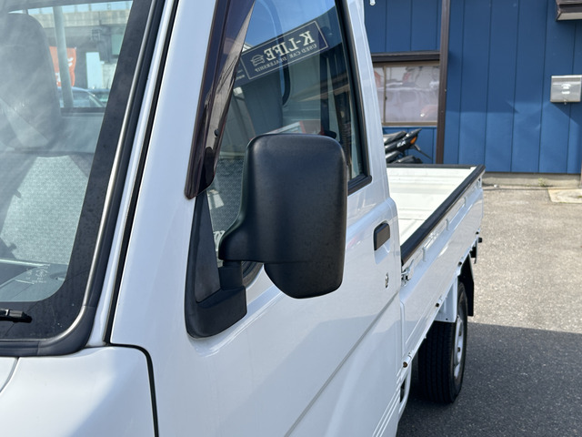 �y�x�����z���i�X�z���Ԃ������������܂��āA���ɗL�������܂��B�݌Ɏԗ��ɂȂ�܂��̂ŁA���񂲓s���̋X�������ɁA���ɗ��ĉ������B���X�\��������ƁA���ē����X���[�Y�ł��B