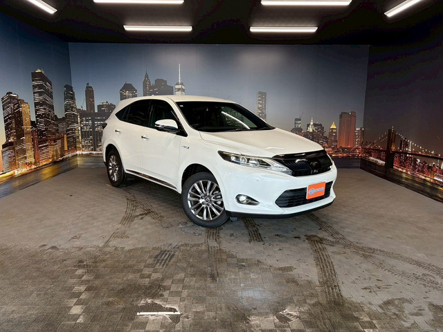 ハリアー2.5 ハイブリッド E-Four プレミアム アドバンスドパッケージ 4WD