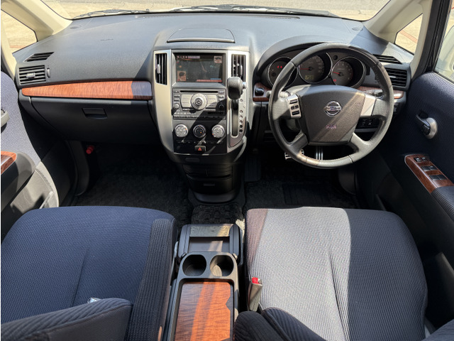 プレサージュ2.5 250ハイウェイスター 4WD