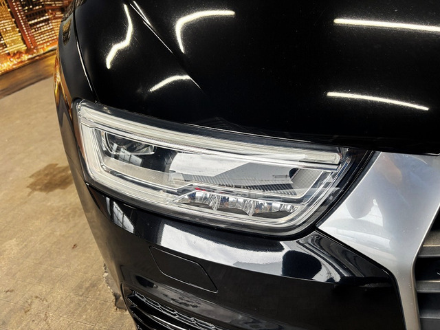 Q32.0 TFSI クワトロ 180PS 4WD