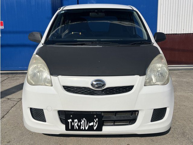 �{���l�b�g�͎��Ɠh������Ă���܂��B�����ڂ̃����|�C���g�ɂȂ��Ă��肨�����ȕ��͋C���o�Ă���܂��B