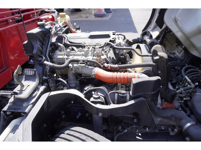 �L�x�ȃg���b�N�A���p�ԁA�n�C�G�[�X�Ȃǎ�舵���Ă���܂��B��xHP�������������Bhttp://www.vantruck.co.jp/