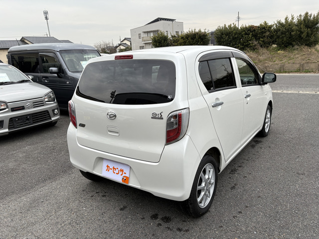 ミライースX メモリアルエディション