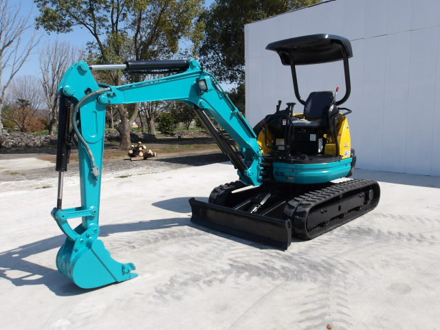 クボタミニバックホー