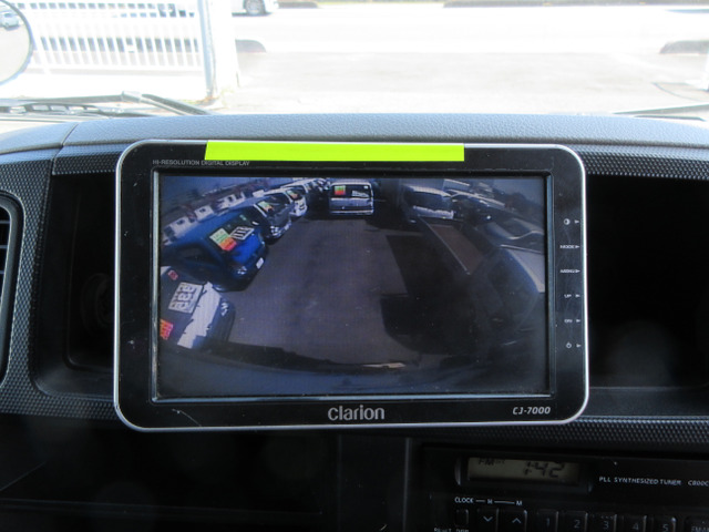 ���o�b�N���j�^�[�t���ł���