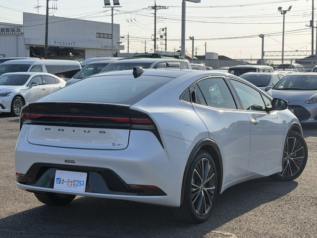 プリウス2.0 Z