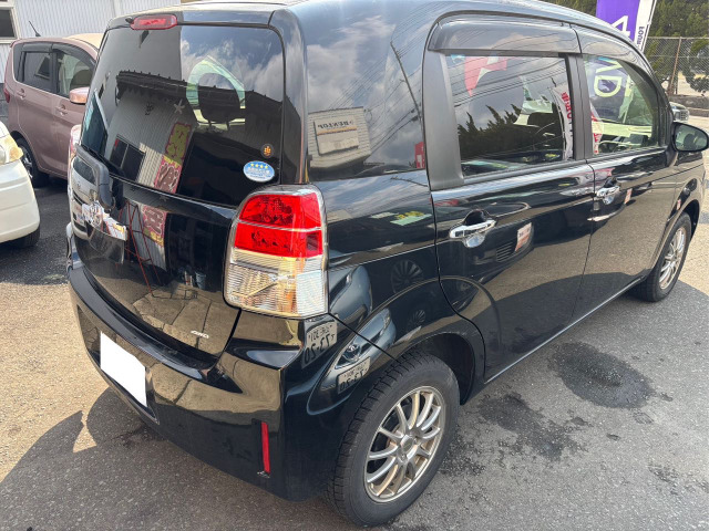 ����26�N�g���^ �X�y�C�h!���s����109,662km�A�Ԍ���9�N11���܂ŗL���ł��B�l�C�̃u���b�N�A�i�rTV�A�o�b�N�J�����ABluetooth�𓋍ڂ��Ă��܂�!