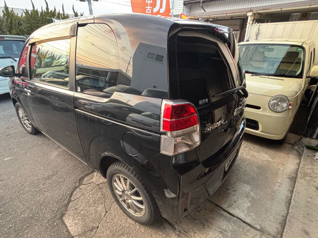 ����26�N�g���^ �X�y�C�h!���s����109,662km�A�Ԍ���9�N11���܂ŗL���ł��B�l�C�̃u���b�N�A�i�rTV�A�o�b�N�J�����ABluetooth�𓋍ڂ��Ă��܂�!