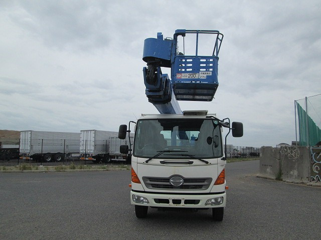 ������ЃA�[�X �ݘa�c�s�V�`��4-1 TEL072-430-1000