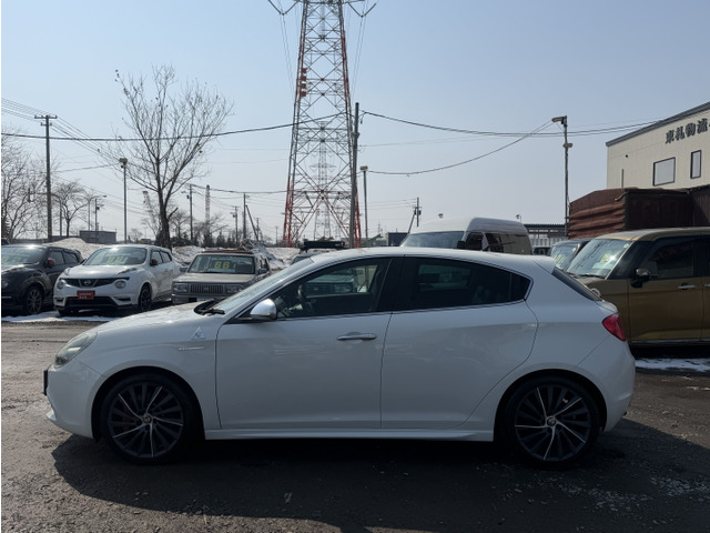 �c�Ǝ��Ԃ́A�ߑO10������ߌ�8���ƂȂ��Ă���܂��B���Ԃł̂����X������悤�ł�����Ŋ�w�܂ő��}���s���Ă܂��̂ł��C�y�ɂ��\���t�����������B�n���S�́w�h���x�A�d�Ԃ́w�����̗������O�x�ɂȂ�܂��B