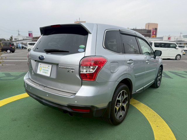 フォレスター2.0 XT アイサイト 4WD