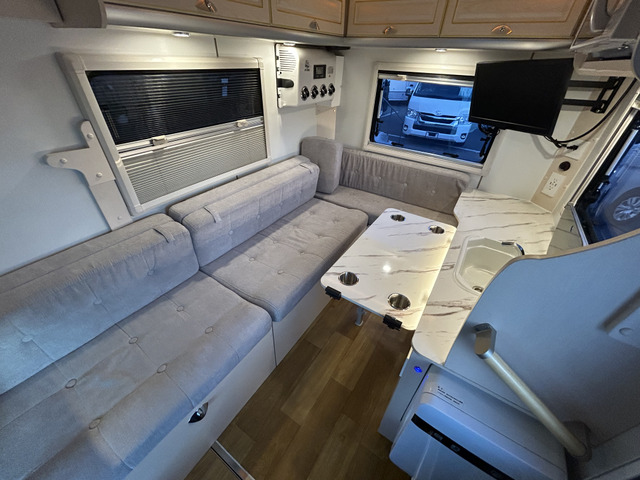 �g������̗ǂ����C�A�E�g�œ���҂ɂ����X�X��!