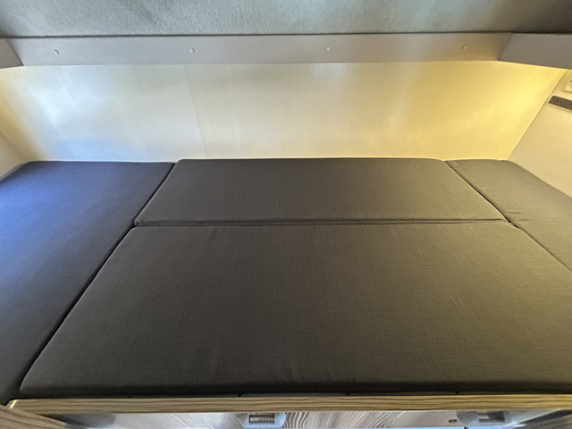 ��i�x�b�h��i�ł�!���@��190cm&times;75cm�ƂȂ��Ă���܂�!