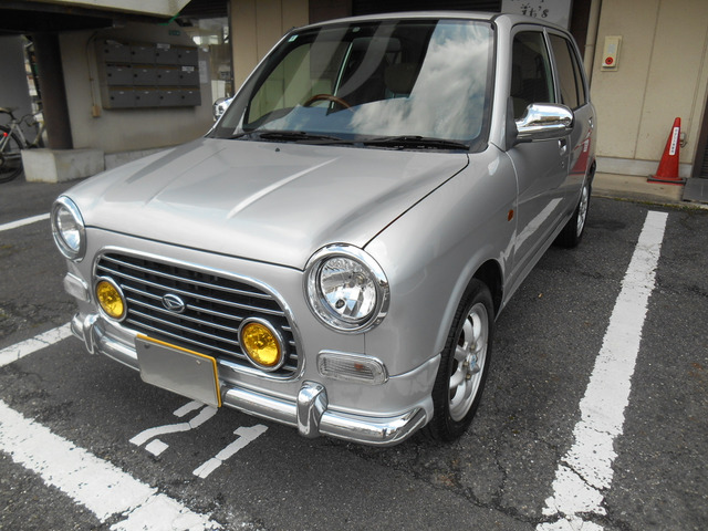 ミラジーノベース