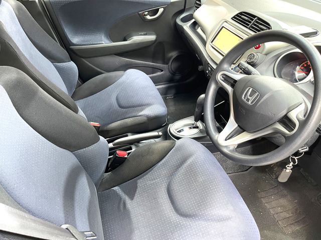 ���݌�200��ȏ�!�������񂠂邩�炲��]�̂��Ԃ�������܂�! �f�ڂ���Ă��Ȃ��݌ɎԂ������������܂��̂ŁA���C�y�ɂ��⍇��������!