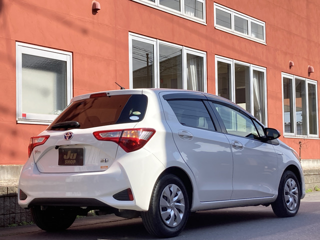 ヴィッツ1.5 ハイブリッド F