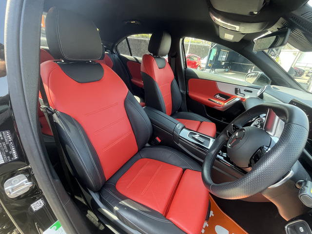 AクラスセダンA200d AMGラインパッケージ