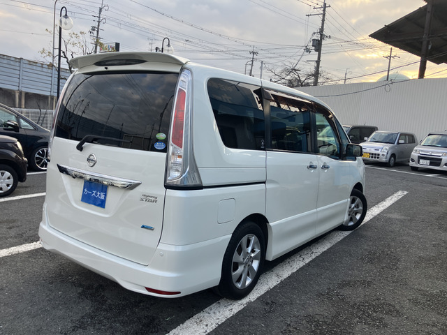 セレナ2.0 ハイウェイスター Vセレクション