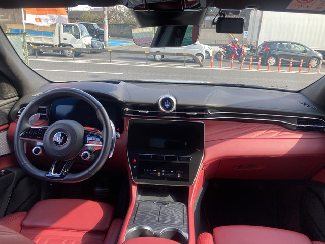 グレカーレモデナ 4WD