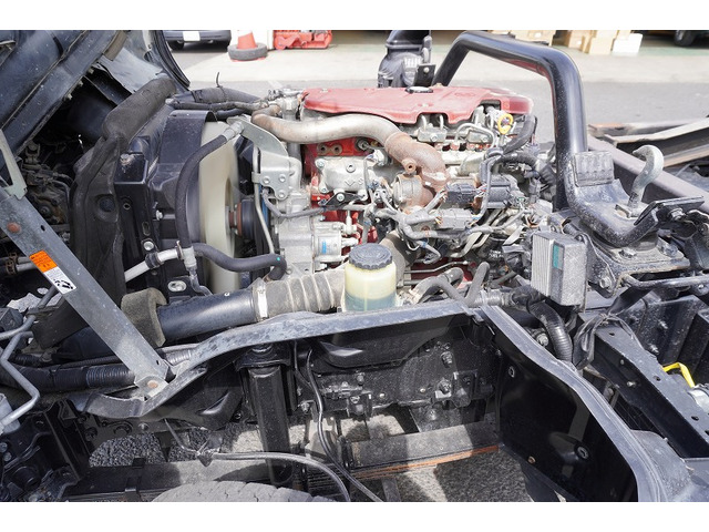 �L�x�ȃg���b�N�A���p�ԁA�n�C�G�[�X�Ȃǎ�舵���Ă���܂��B��xHP�������������Bhttp://www.vantruck.co.jp/