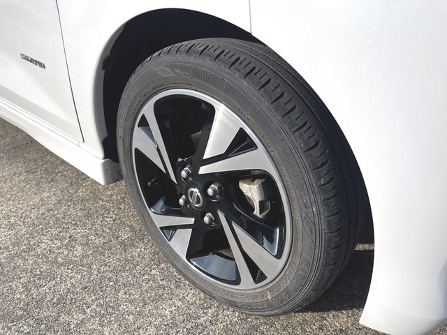 ����15�C���`�A���~