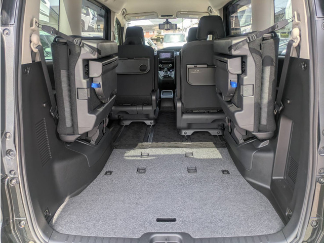 セレナ1.2 e-POWER ハイウェイスターV