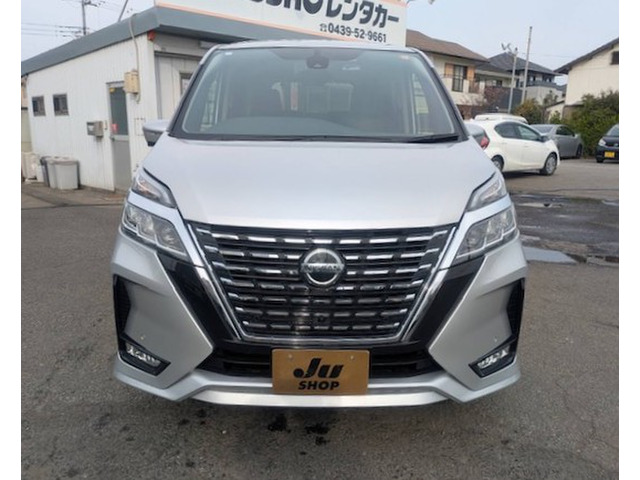 セレナ1.2 e-POWER ハイウェイスターV