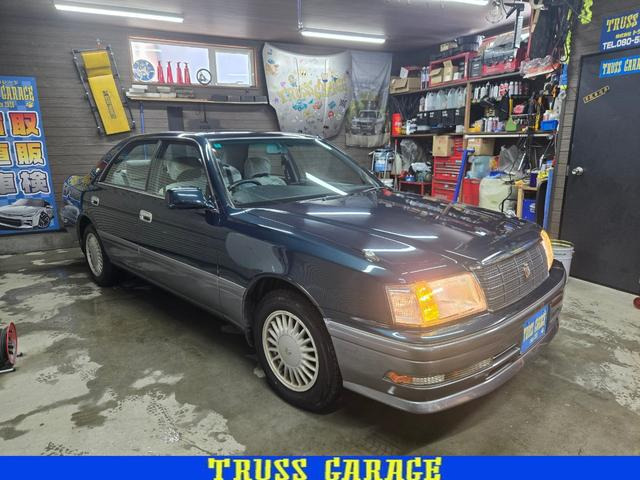 クラウン2.5 ロイヤルサルーン Four 4WD