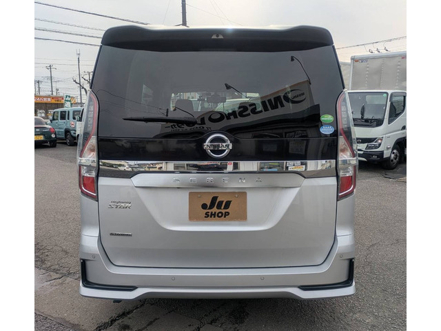 セレナ1.2 e-POWER ハイウェイスターV