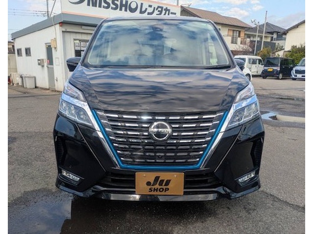 セレナ1.2 e-POWER ハイウェイスターV