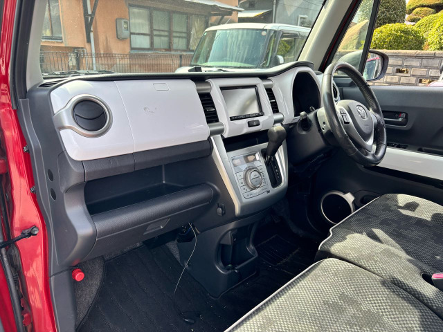 �Ō�܂œ��X�̎ԗ������������������肪�Ƃ��������܂�!�F�l�̋C�ɓ���1������񋟂����Ă��������A���i�����t���������ł���΂Ǝv���Ă���܂�!�����X�̍ۂ͂��C�y�ɂ��A����������(*'&omega;'*)