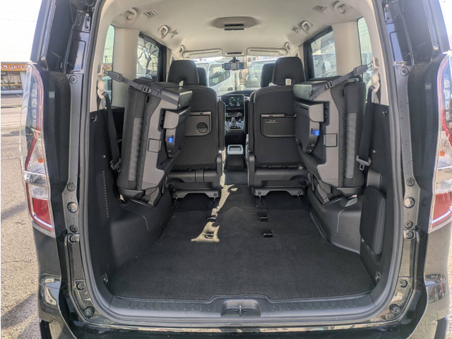 セレナ1.2 e-POWER ハイウェイスターV