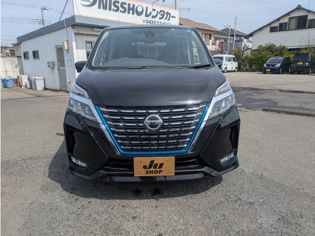 セレナ1.2 e-POWER ハイウェイスターV