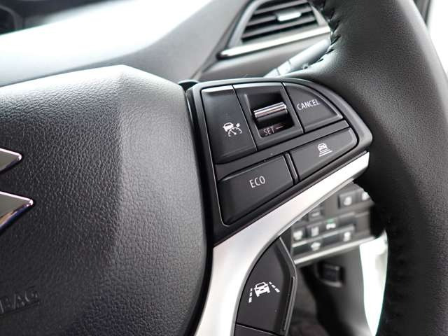 ☆全車速追従機能付アダプティブクルーズコントロール(ACC)☆高速道路での長距離運転や渋滞走行時の発進・停止を頻繁に繰り返す状況では本当に運転が楽です!☆