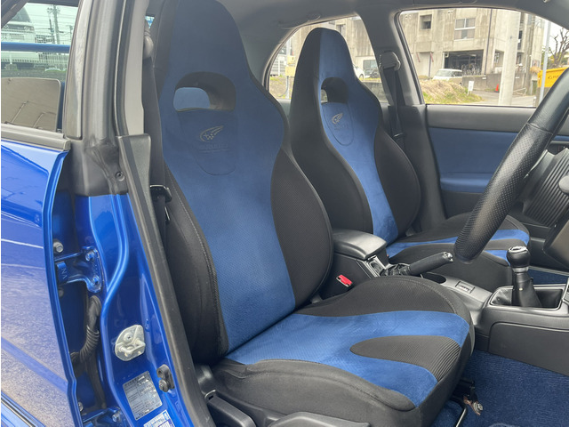 �V�[�g�ɂ�SWRT���S���u���[�A���J���^�[��/�u���b�N�W���[�W�R���r�o�P�b�g�V�[�g�𓋍ځB�ڗ��悤�ȉ����j��������N���Ō�����Y��ȏ�Ԃ��ێ�����Ă���܂��B����S�n�������̂Ŕ��Â炢�ł��B