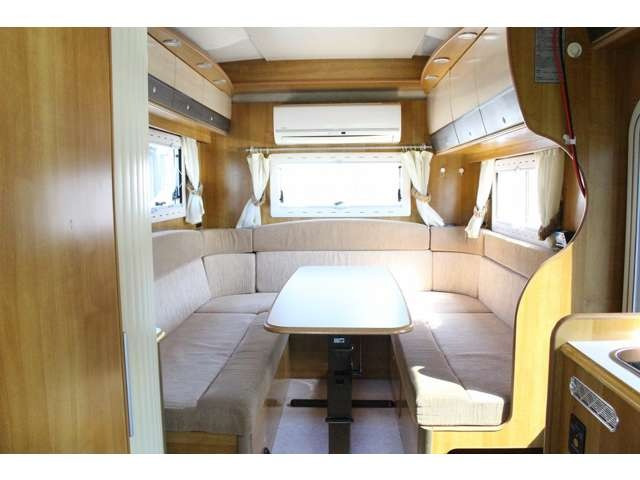 カムロードキャンピング